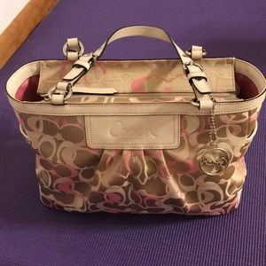 Coach shoulder bag